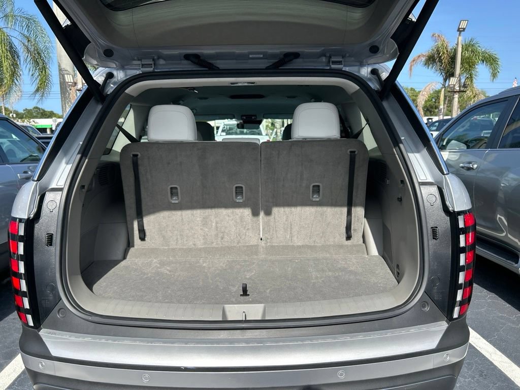 Used 2026 Hyundai Palisade SEL FWD image 48