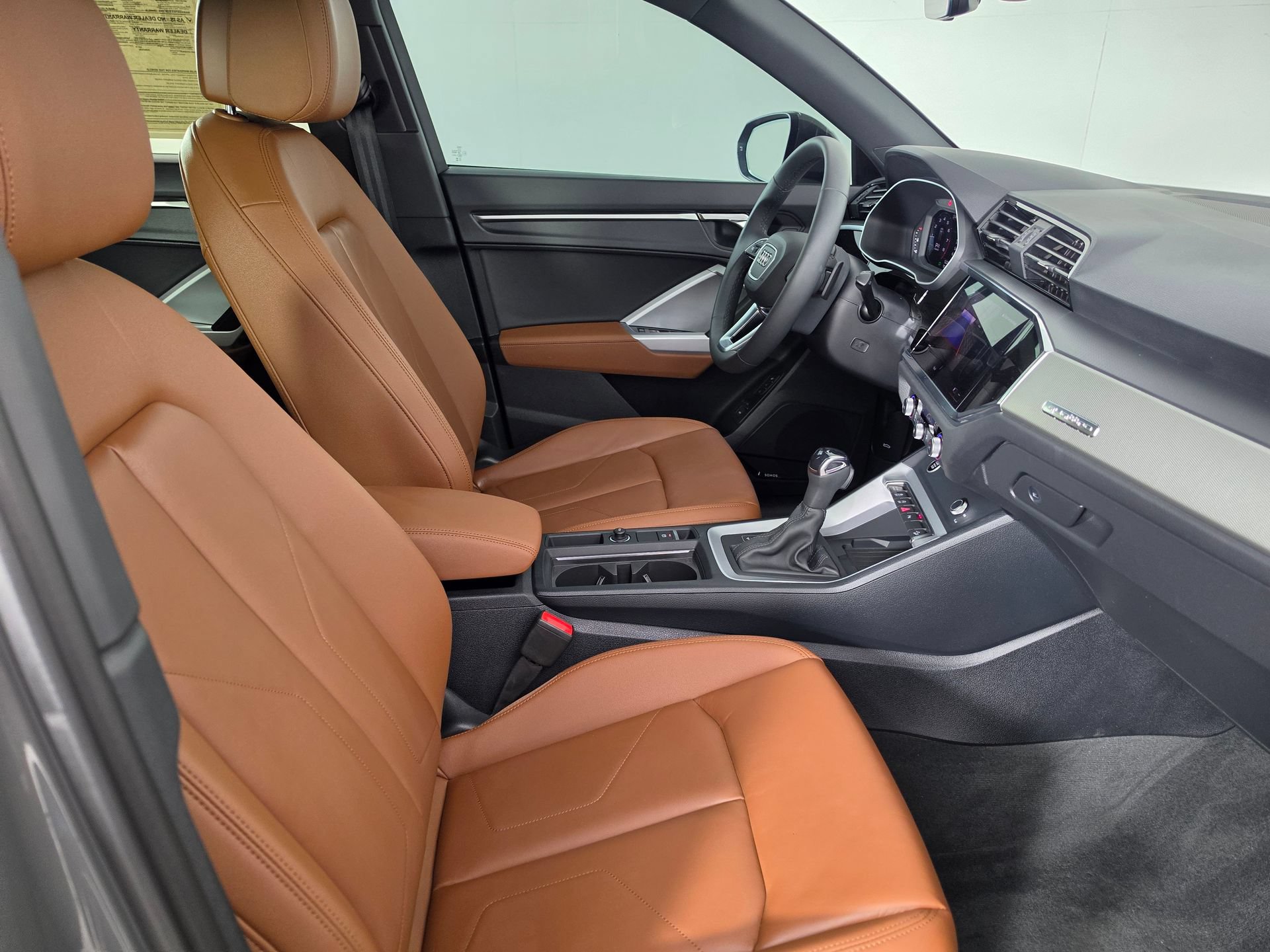 Certified 2025 Audi Q3 2.0T Premium w/ Convenience Plus Package AWD/4WD image 46