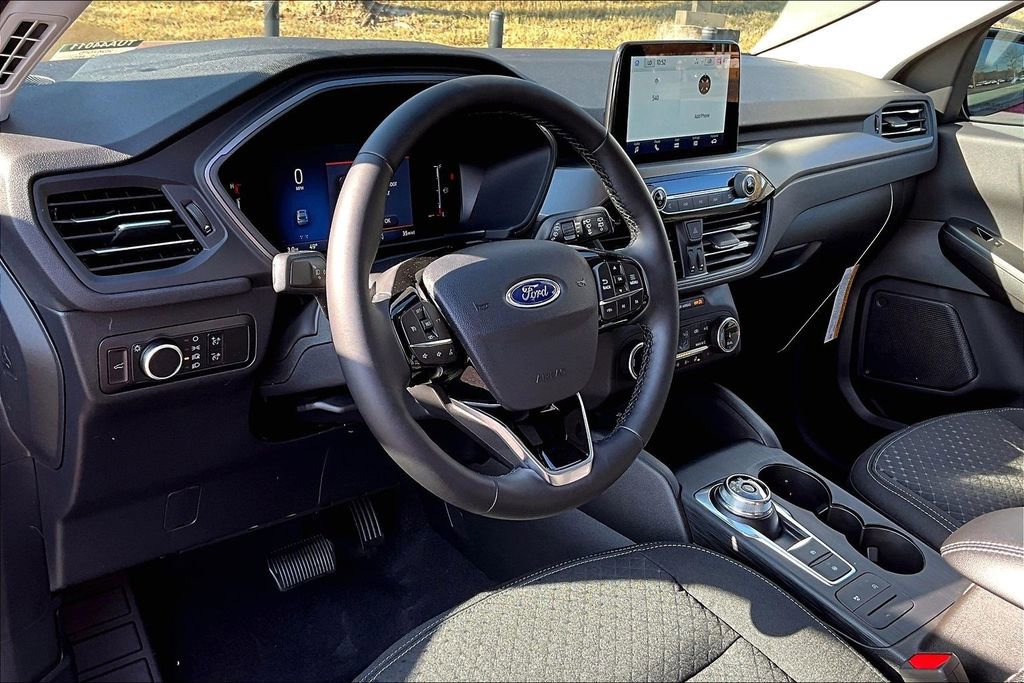 New 2026 Ford Escape Active w/ Cold Weather Package FWD image 6