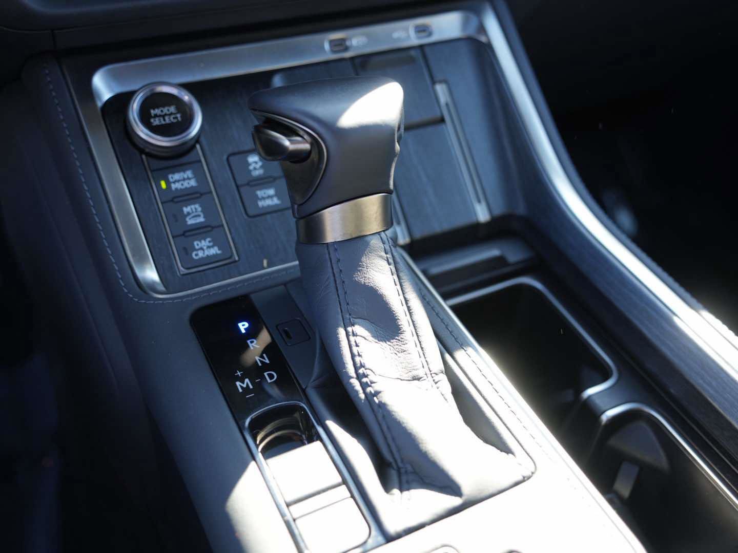 Used 2025 Lexus GX 550 w/ Accessory Package (CT) image 30