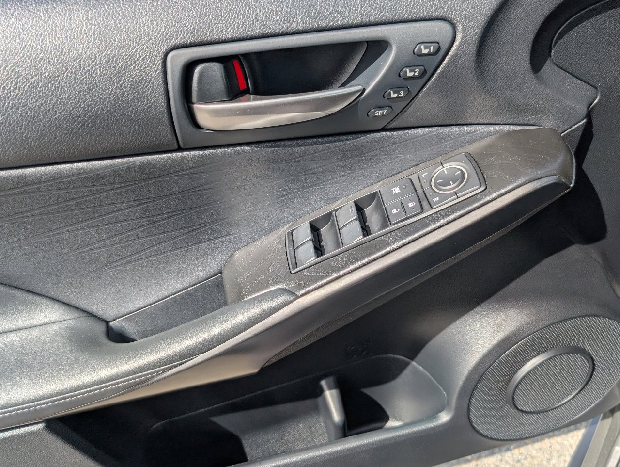 Used 2022 Lexus IS 300 w/ Premium Package image 15