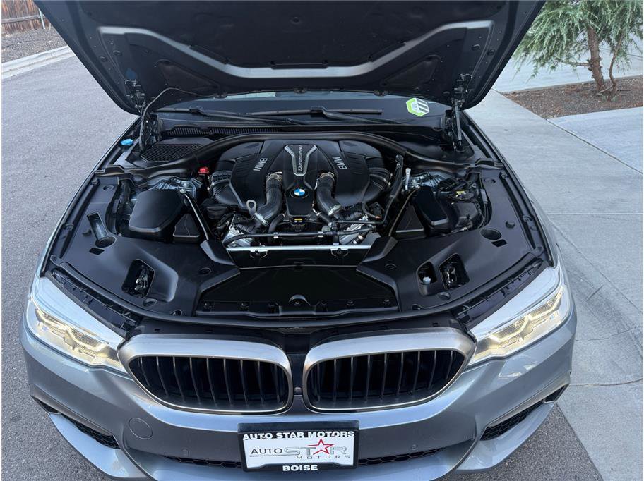 Used 2019 BMW M550i xDrive image 50
