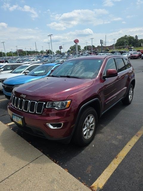 Used 2018 Jeep Grand Cherokee Laredo AWD/4WD image 5