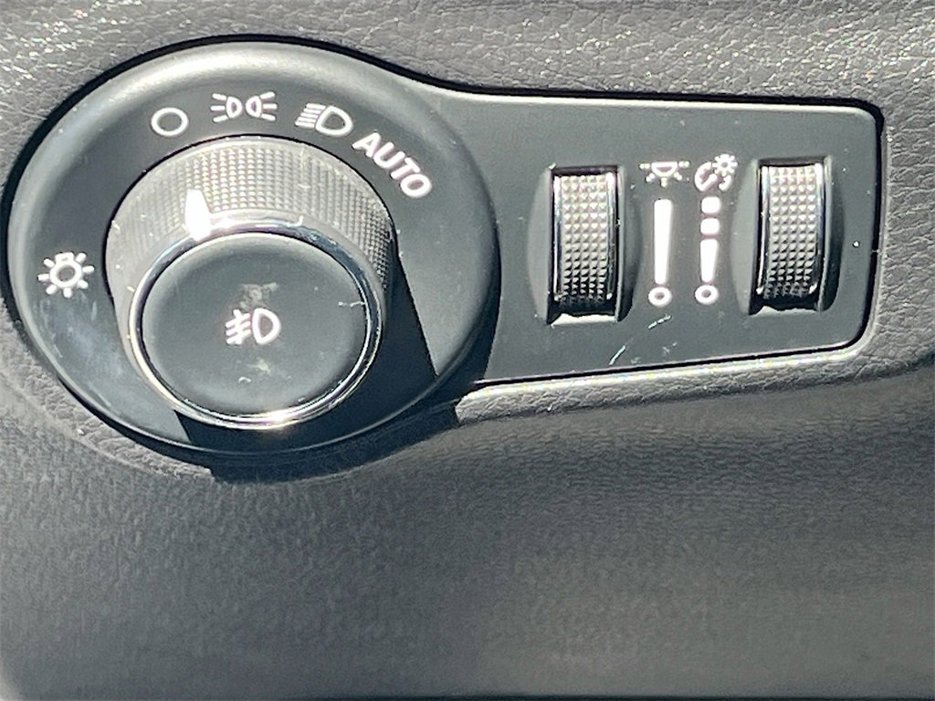 Used 2019 Jeep Compass Limited image 10