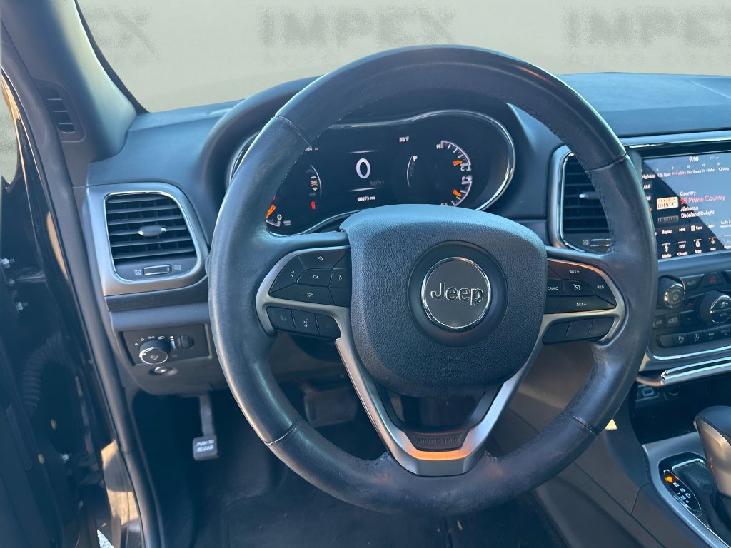 Used 2018 Jeep Grand Cherokee Laredo RWD image 11