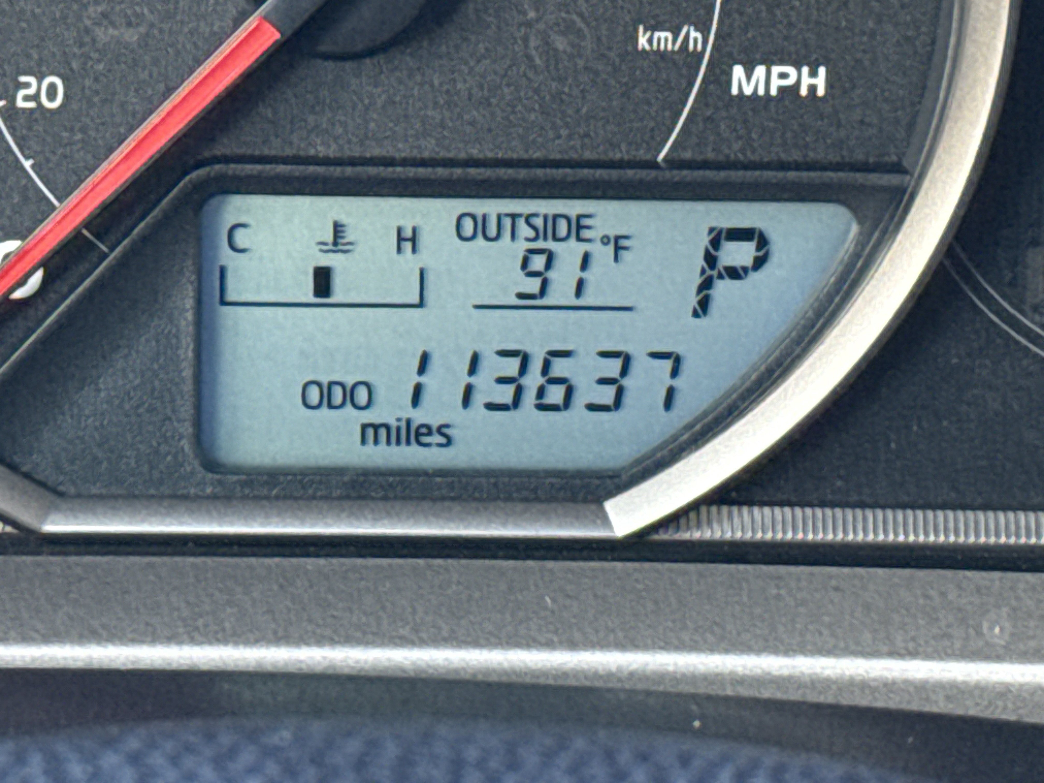 Used 2013 Toyota RAV4 LE FWD image 22