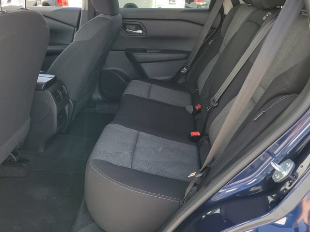 Used 2025 Nissan Rogue SV AWD/4WD image 8