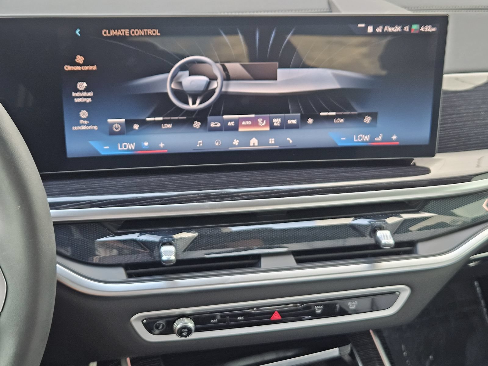 Used 2027 BMW X7 xDrive40i w/ M Sport Package AWD/4WD image 21