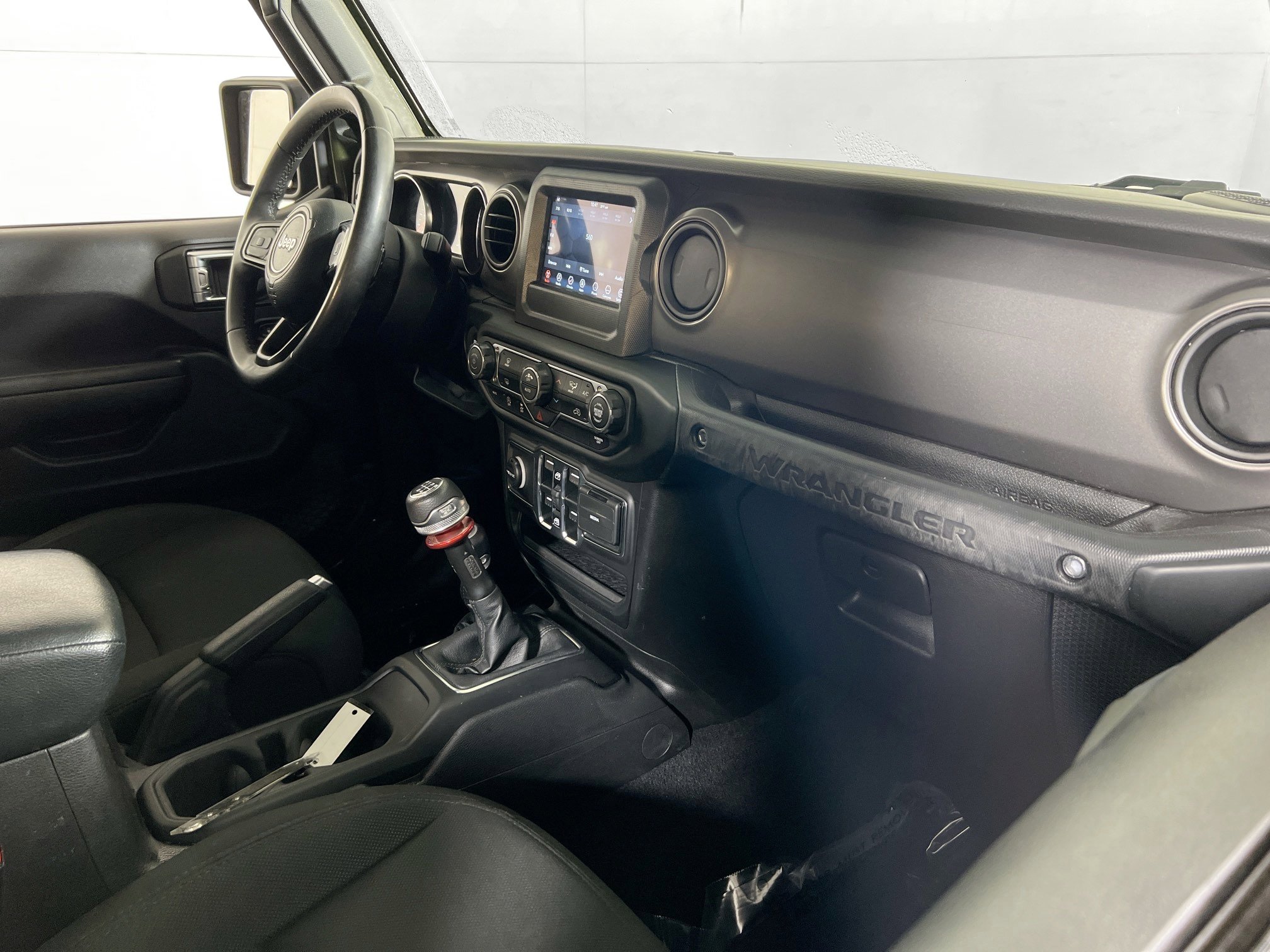 Used 2023 Jeep Wrangler Willys image 26