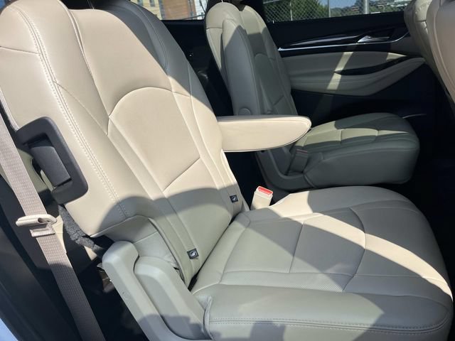 Used 2018 Buick Enclave Premium w/ Experience Buick Package FWD image 27
