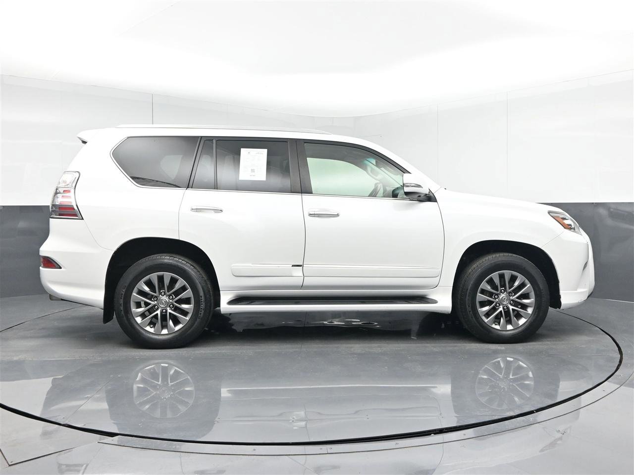 Used 2016 Lexus GX 460 Luxury AWD/4WD image 4