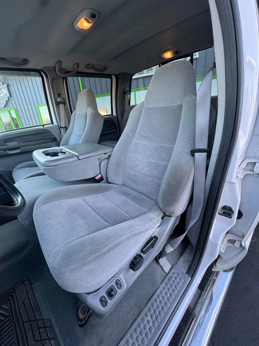 Used 2003 Ford F350 XLT image 19