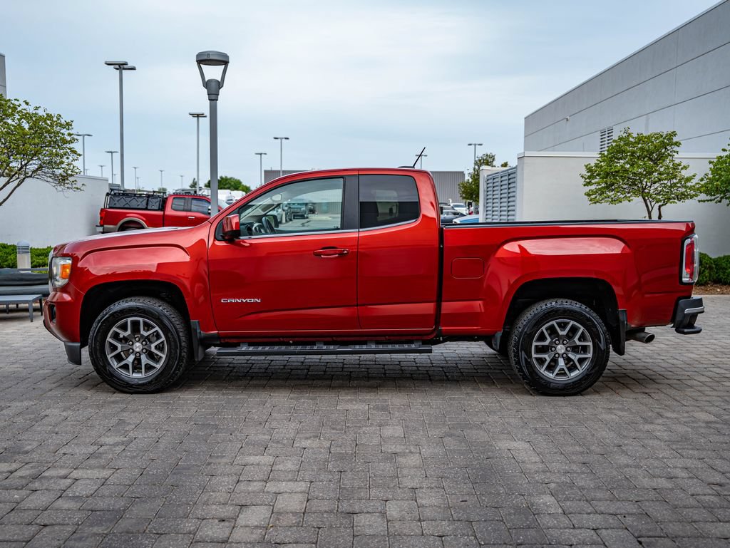 Used 2015 GMC Canyon SLE RWD image 8