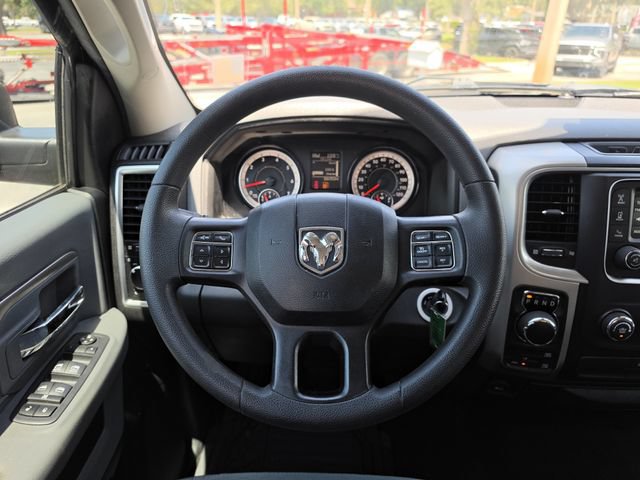 Used 2020 RAM 1500 Classic SLT AWD/4WD image 17
