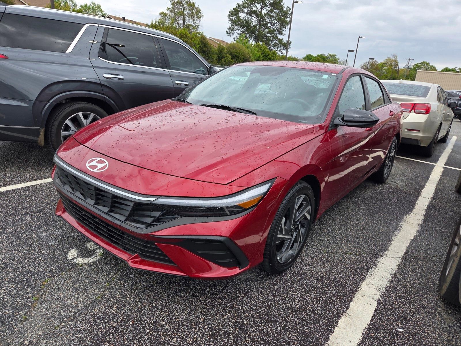 Used 2025 Hyundai Elantra Sport image 3