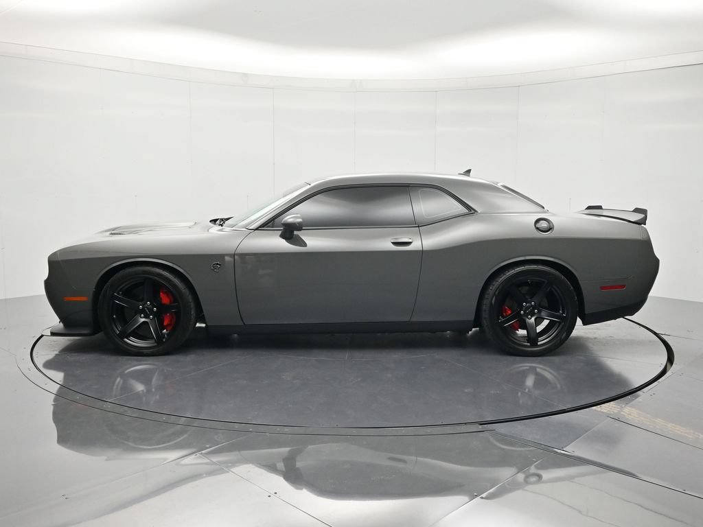 Used 2017 Dodge Challenger SRT Hellcat RWD image 8