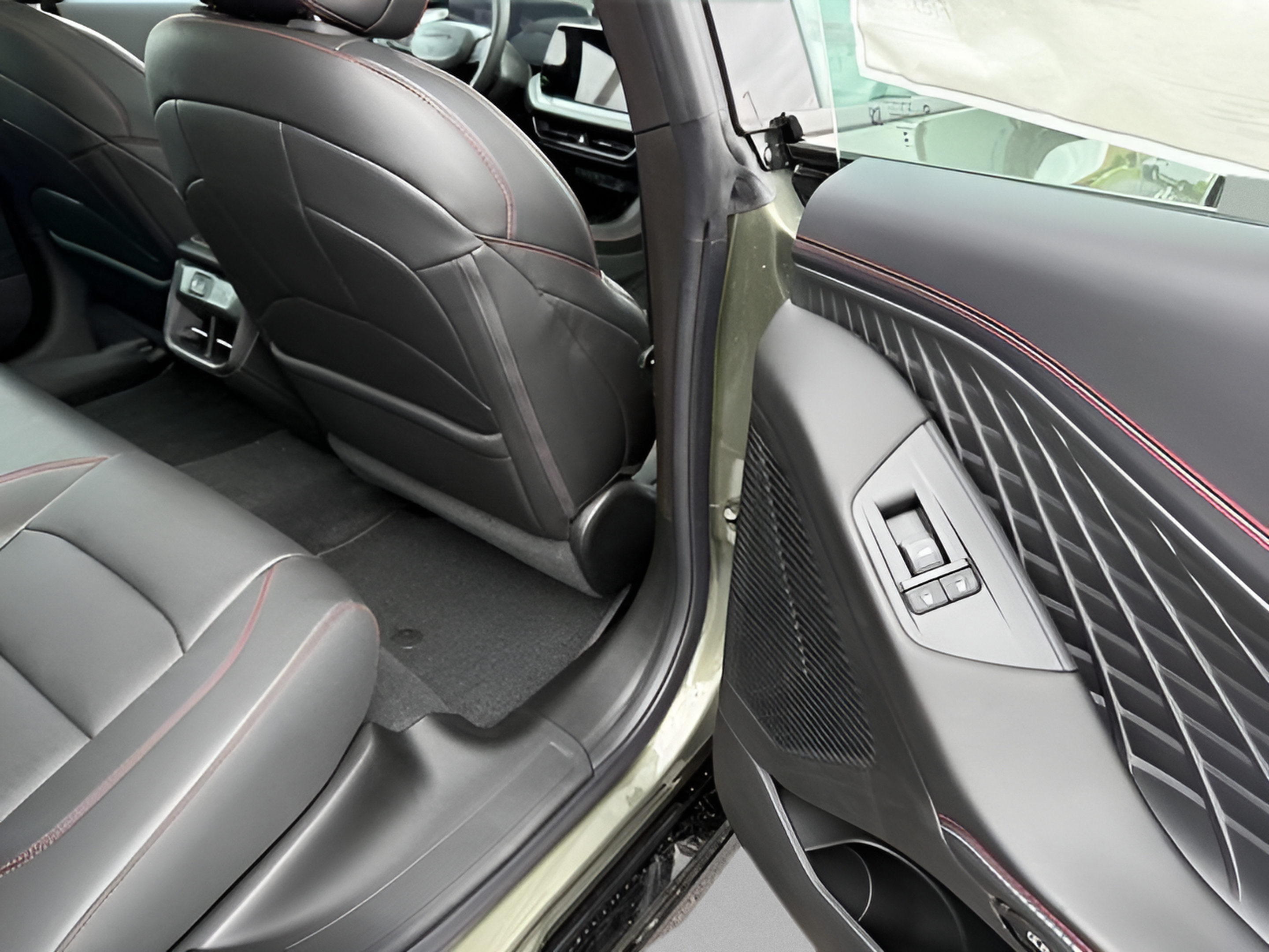 New 2026 Dodge Charger R/T AWD/4WD image 12
