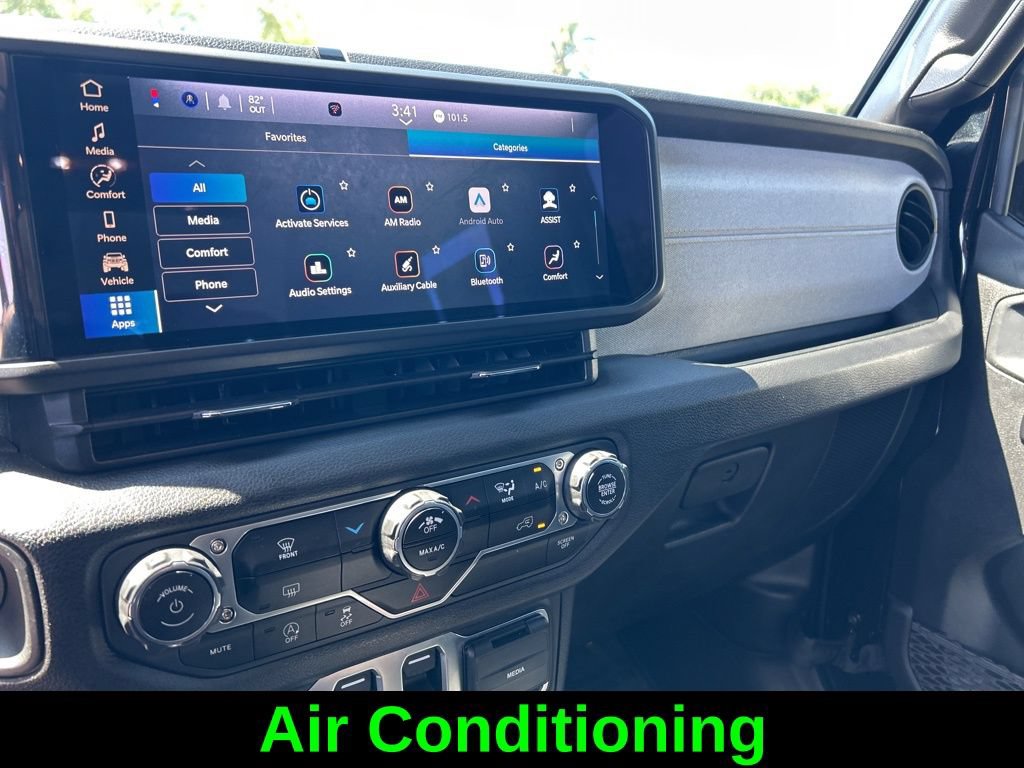 Certified 2025 Jeep Wrangler Sport AWD/4WD image 13