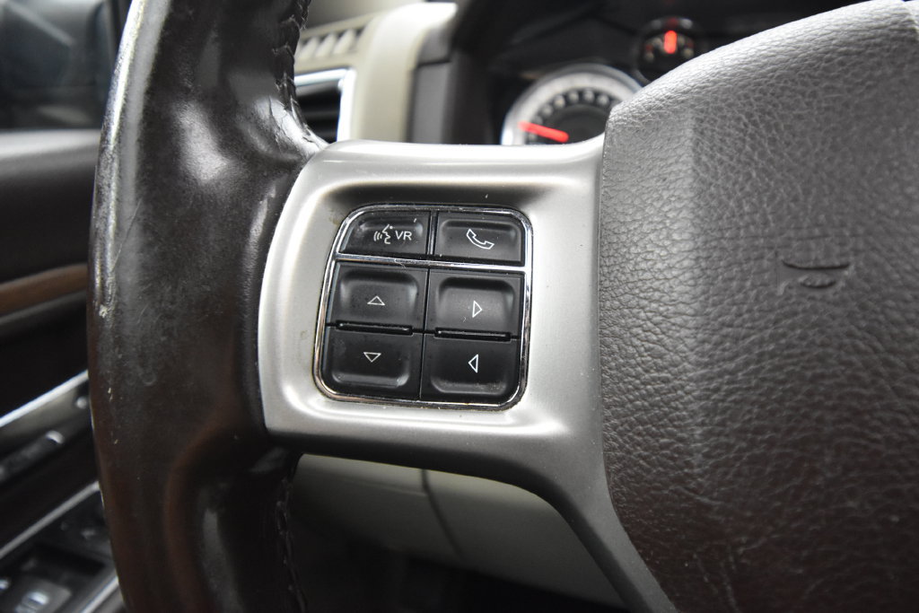 Used 2016 RAM 1500 Laramie w/ Convenience Group AWD/4WD image 29