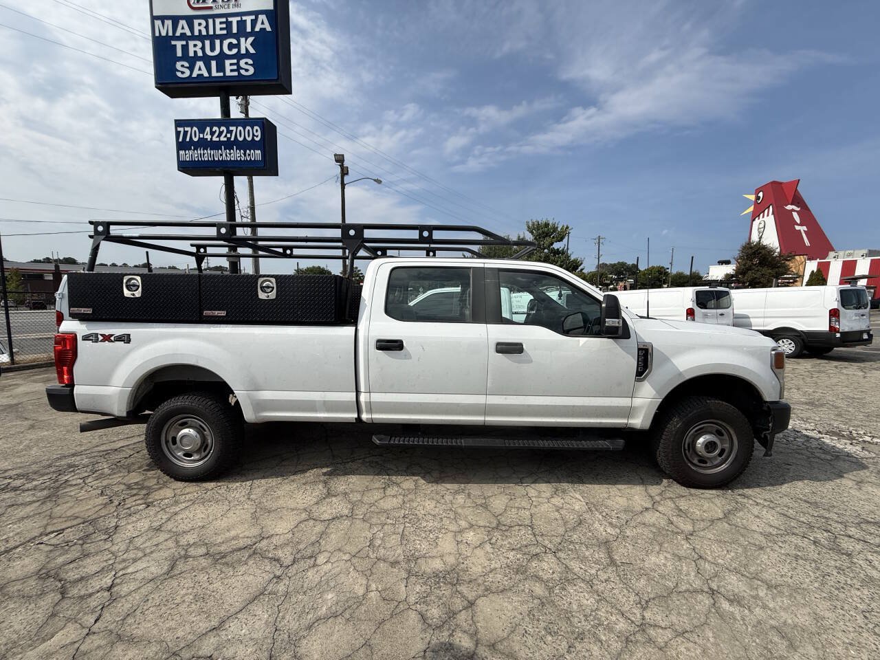 Used 2022 Ford F250 XL w/ Power Equipment Group AWD/4WD image 2