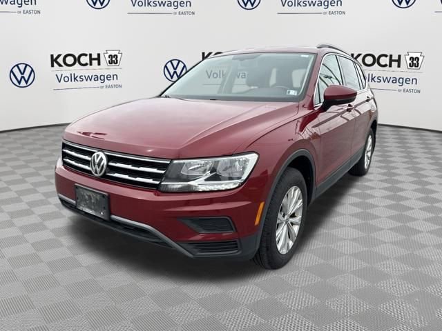 Used 2019 Volkswagen Tiguan SE w/ Panoramic Sunroof Package image 3