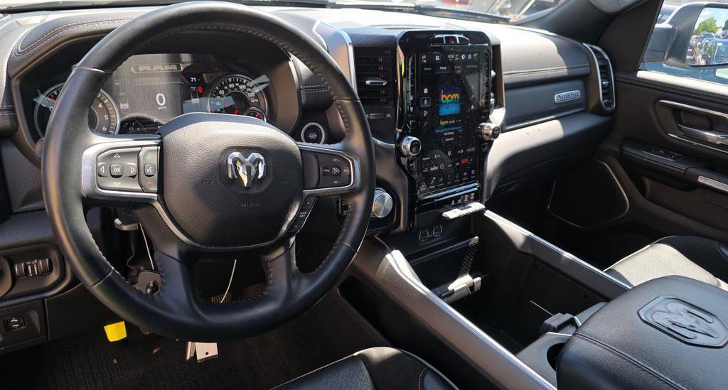 Used 2023 RAM 1500 Laramie AWD/4WD image 11