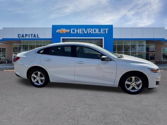 New 2025 Chevrolet Malibu LS w/ Driver Confidence Package FWD image 7