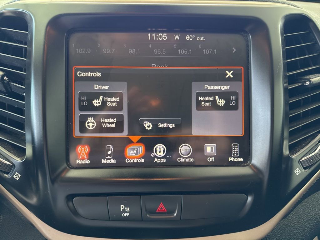 Used 2016 Jeep Cherokee Latitude w/ Safety/Convenience Group image 13