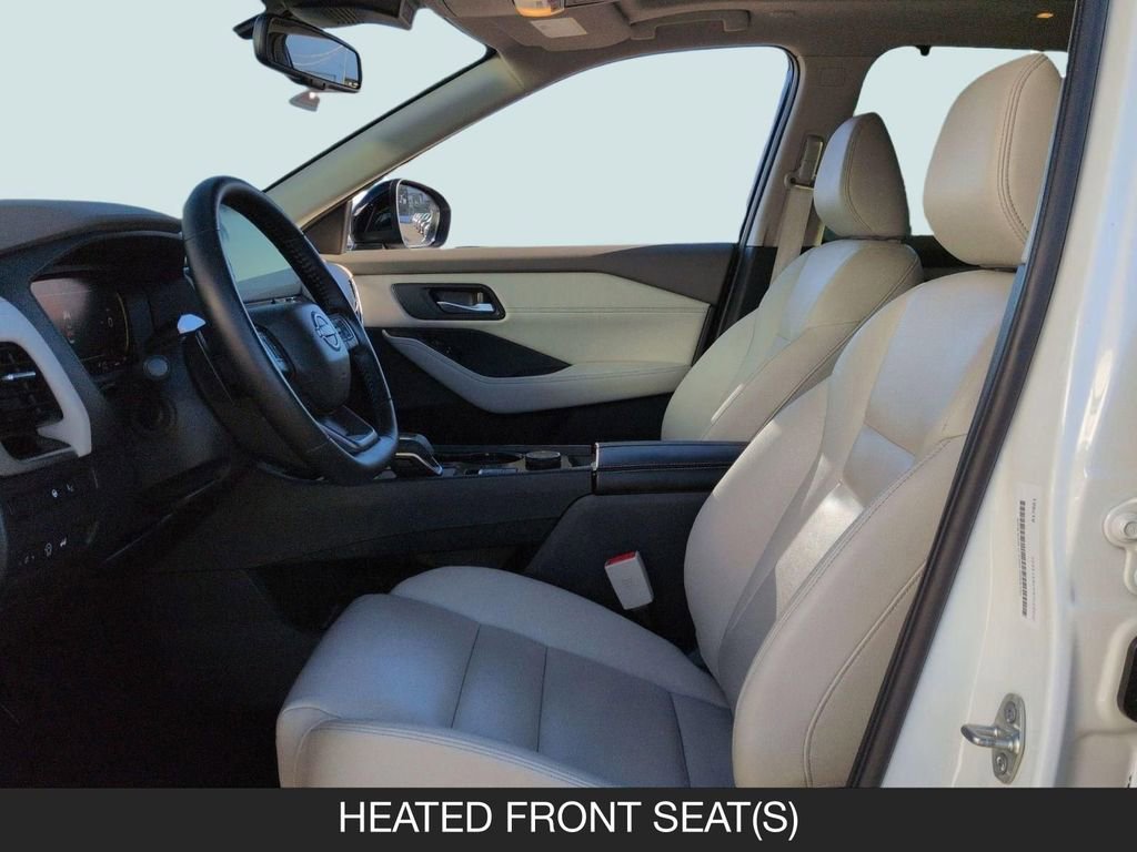 Certified 2025 Nissan Rogue SL w/ Tech Package AWD/4WD image 16