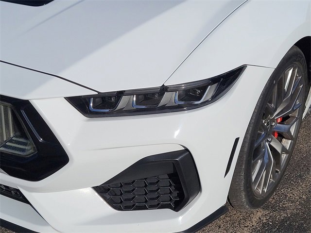 Used 2024 Ford Mustang GT Premium image 4