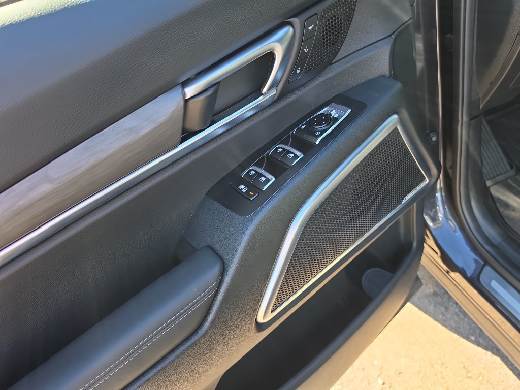 Used 2025 Kia Telluride SX Prestige X-Line AWD/4WD image 12