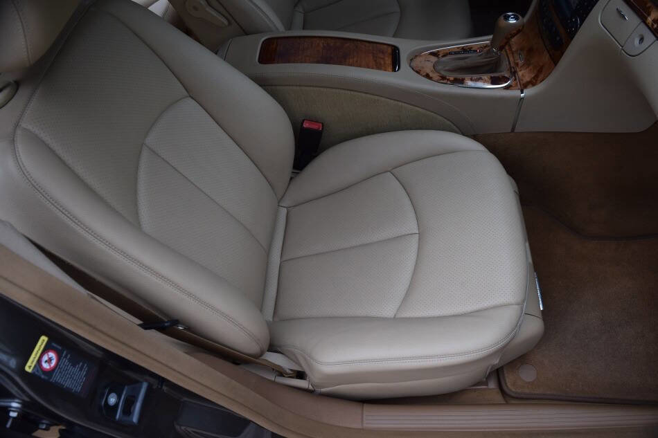 Used 2008 Mercedes-Benz E 350 4MATIC Sedan image 51
