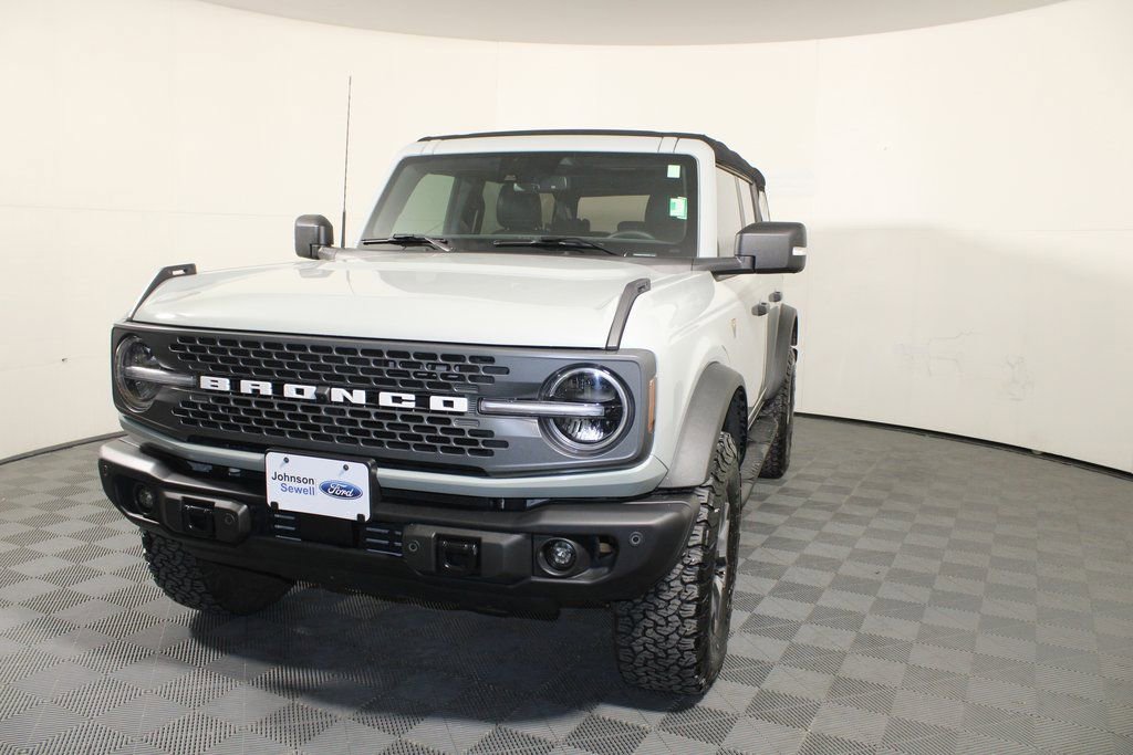 Certified 2023 Ford Bronco Badlands image 4
