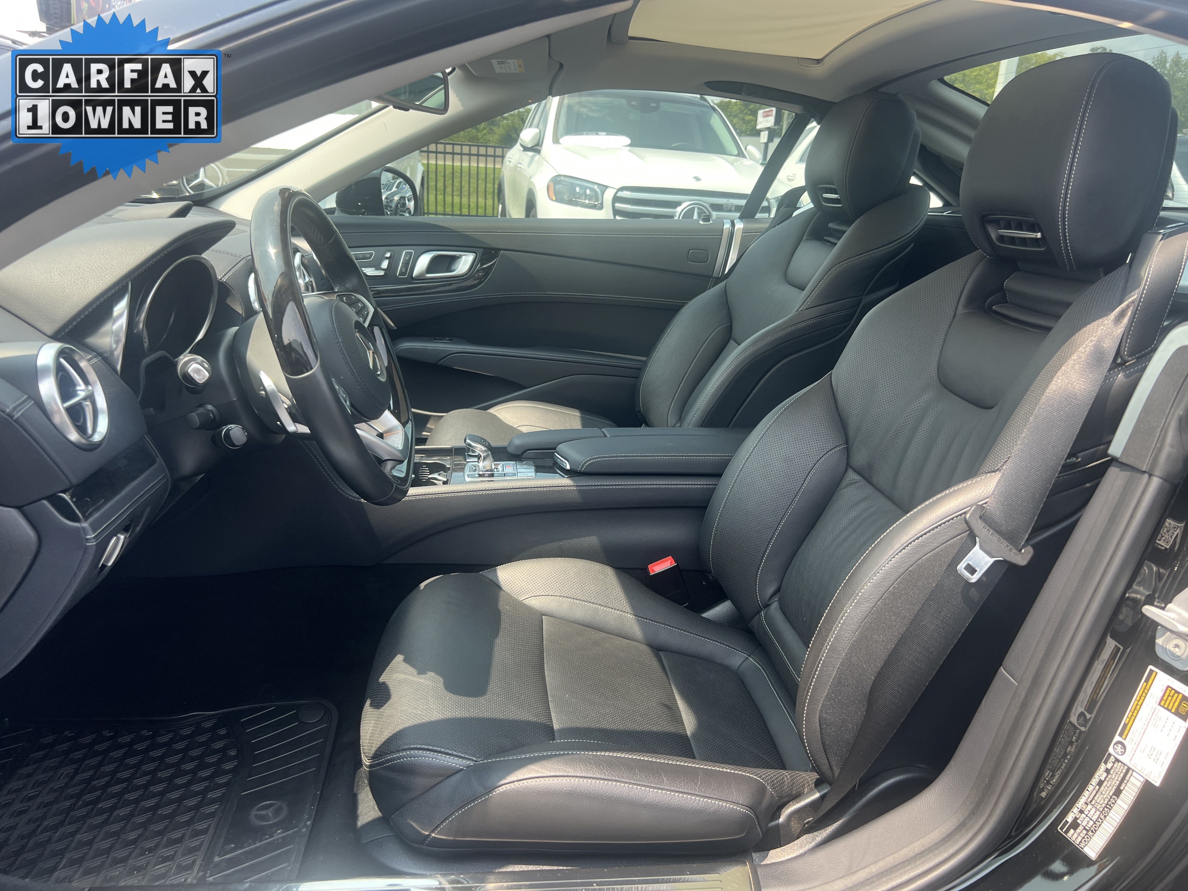 Used 2018 Mercedes-Benz SL 550 image 15