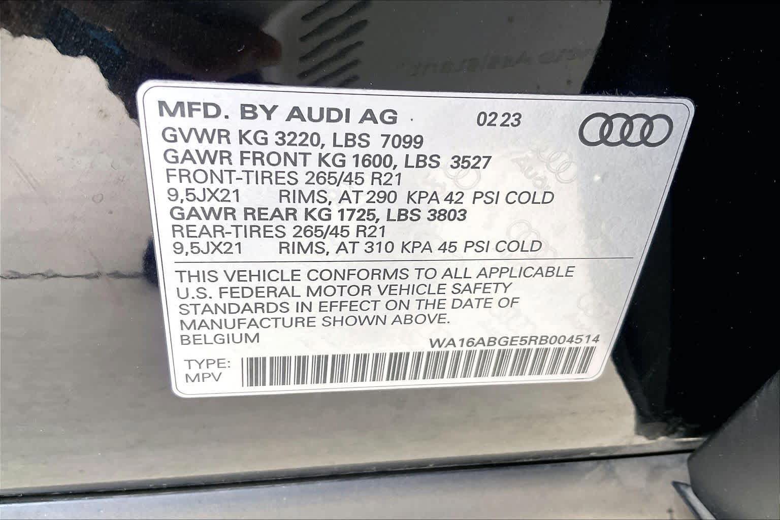 Used 2024 Audi Q8 e-tron Prestige w/ Prestige Package AWD/4WD image 33