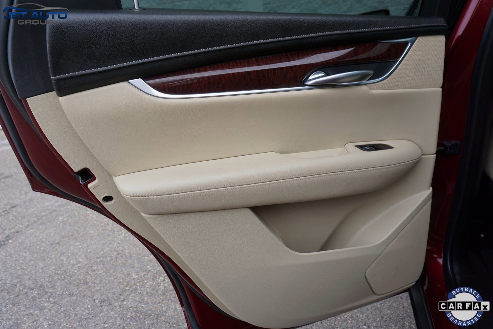 Used 2018 Cadillac XT5 Luxury w/ Driver Awareness Package image 20