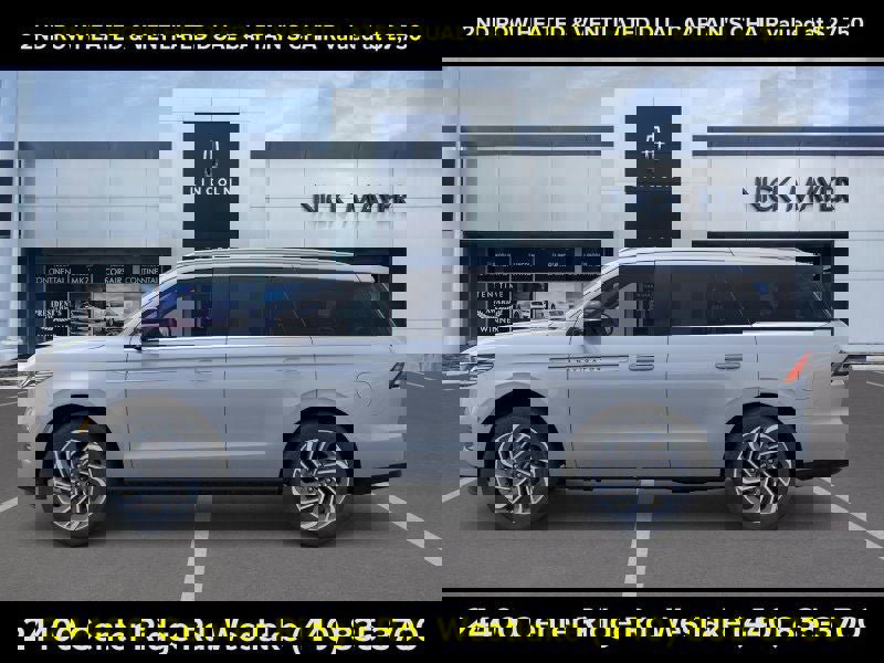 New 2025 Lincoln Navigator Reserve image 3