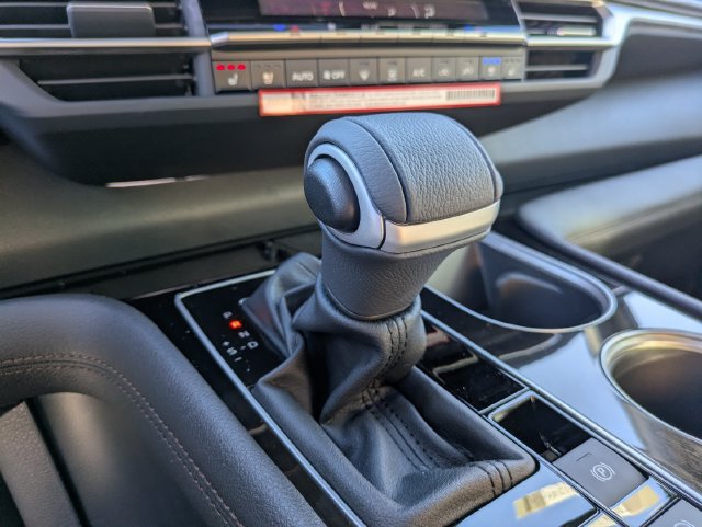 New 2026 Toyota Sienna Platinum AWD/4WD image 31