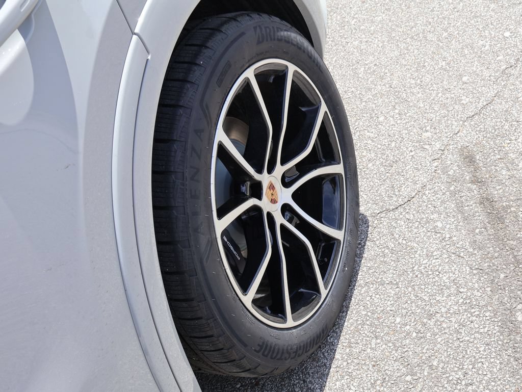 New 2026 Porsche Cayenne Coupe AWD/4WD image 39