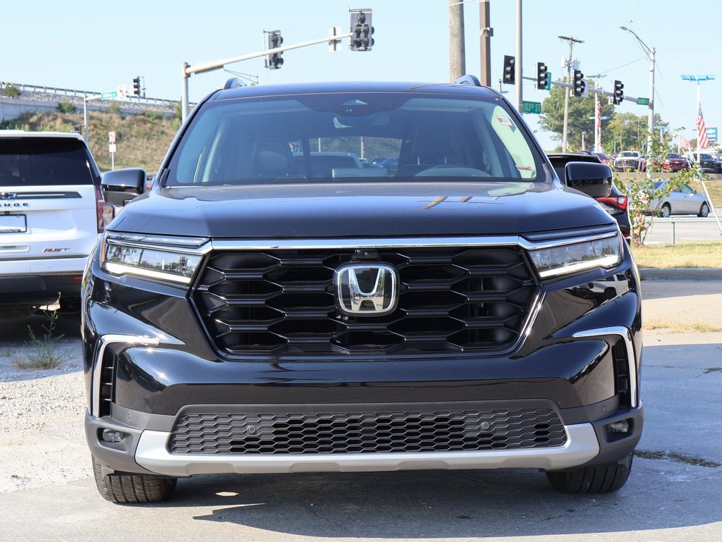 Certified 2024 Honda Pilot Elite image 2