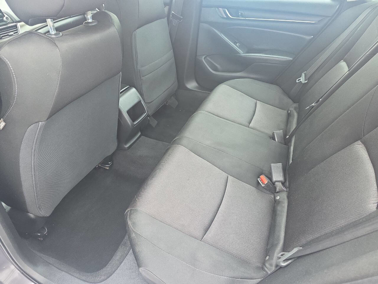 Used 2019 Honda Accord LX image 5