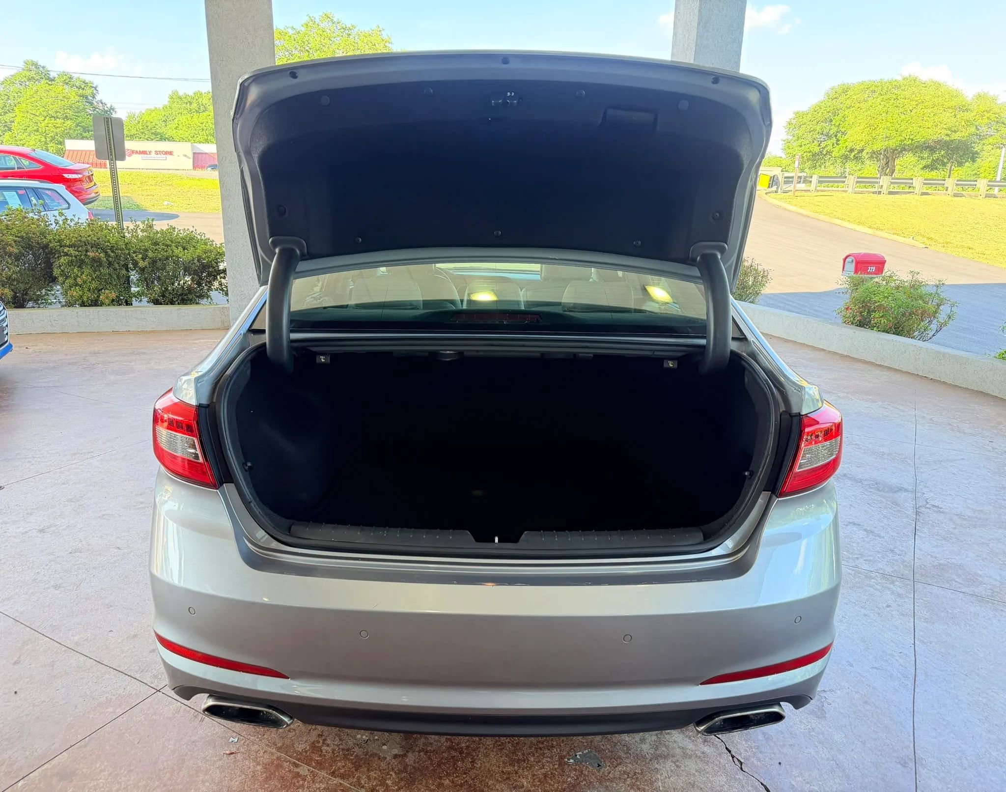 Used 2015 Hyundai Sonata Limited w/ Option Group 06 FWD image 23
