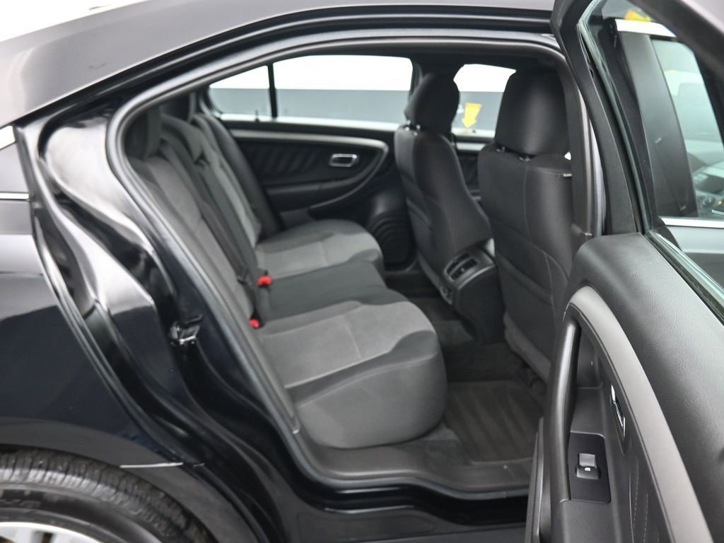 Used 2018 Ford Taurus SEL image 33