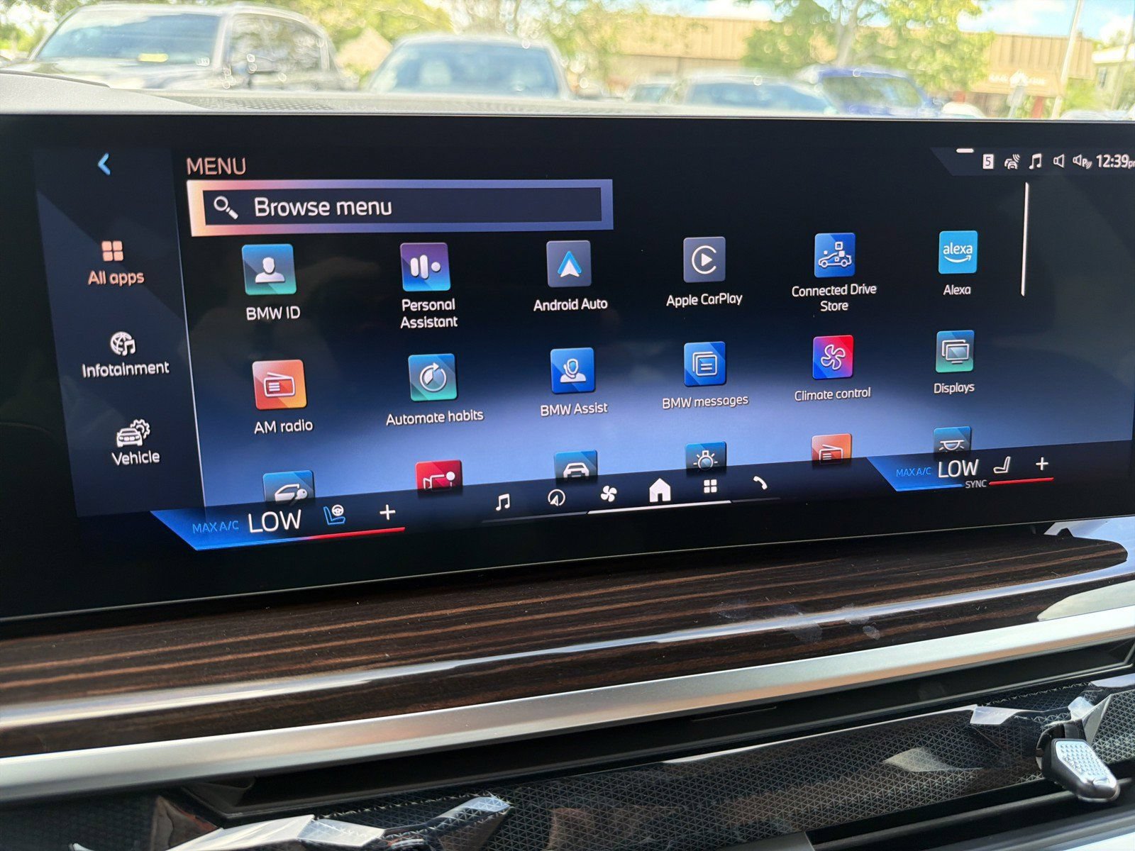 New 2027 BMW X7 xDrive40i w/ M Sport Package AWD/4WD image 33