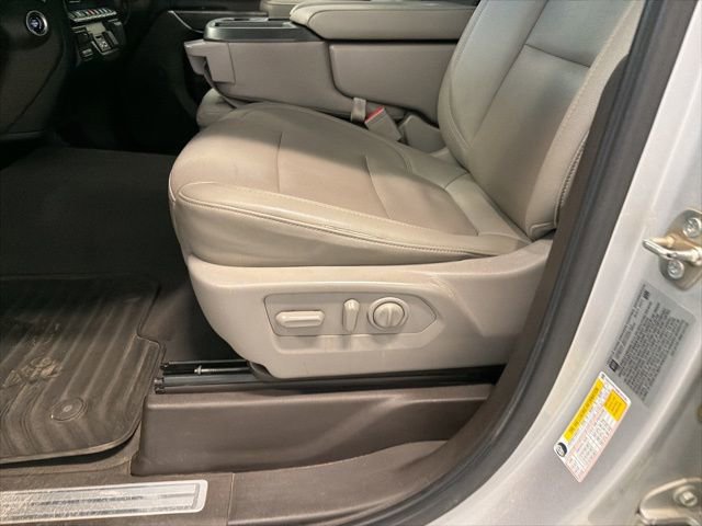 Used 2022 Chevrolet Silverado 2500 LTZ w/ Gooseneck/5TH Wheel Package image 17