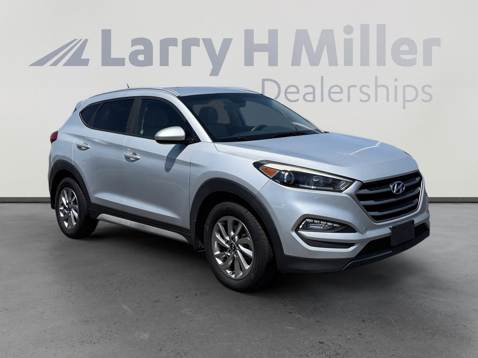Used 2017 Hyundai Tucson SE AWD/4WD image 4