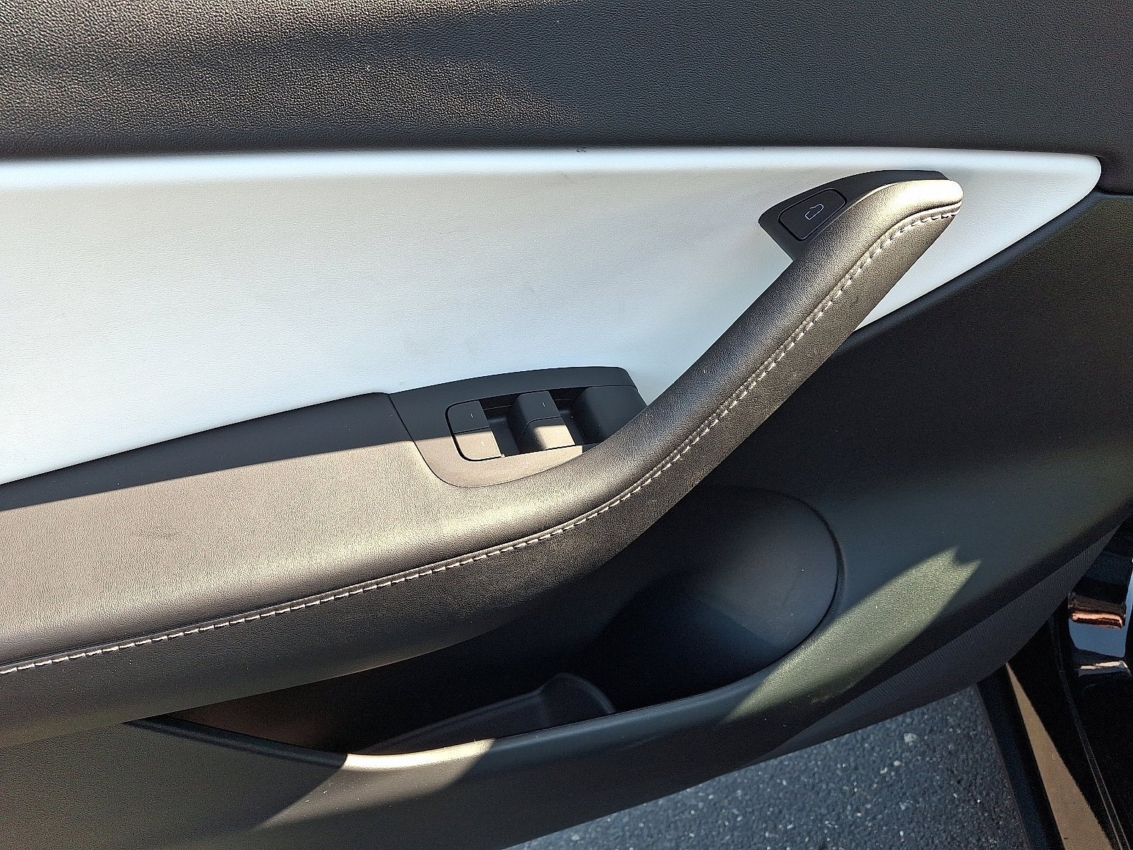 Used 2021 Tesla Model Y Long Range image 12