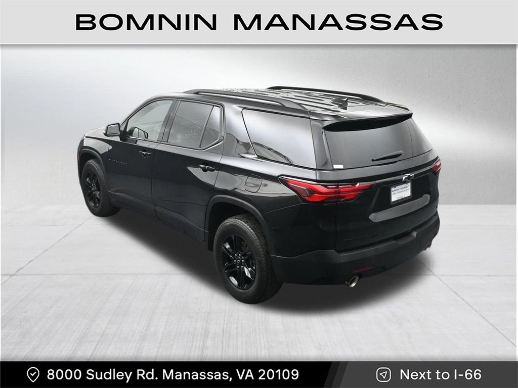 Used 2023 Chevrolet Traverse LT w/ Midnight/Sport Edition image 23