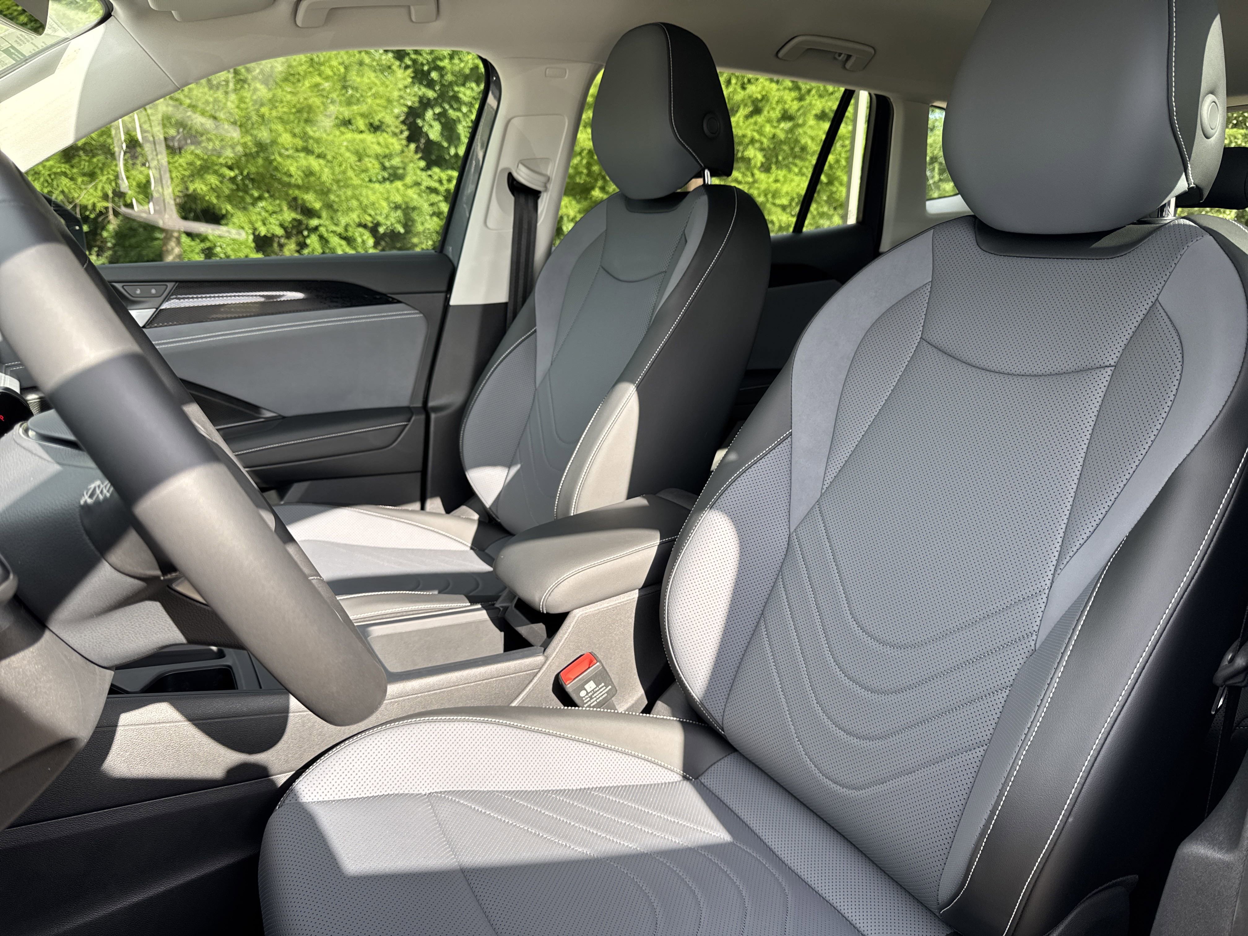 Certified 2026 Volkswagen Tiguan SE AWD/4WD image 38
