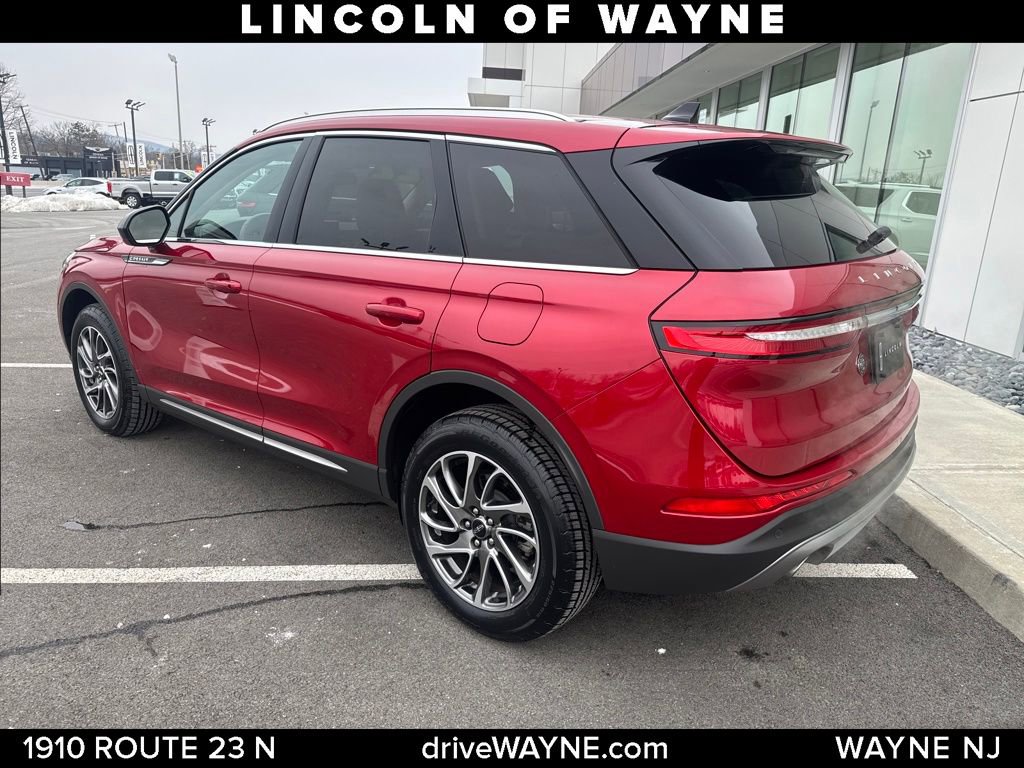 Certified 2022 Lincoln Corsair AWD w/ Equipment Group 101A image 3